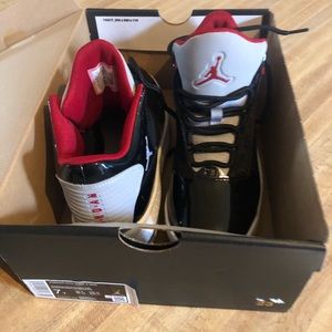 Jordan Max Aura size 7. Brand new in box